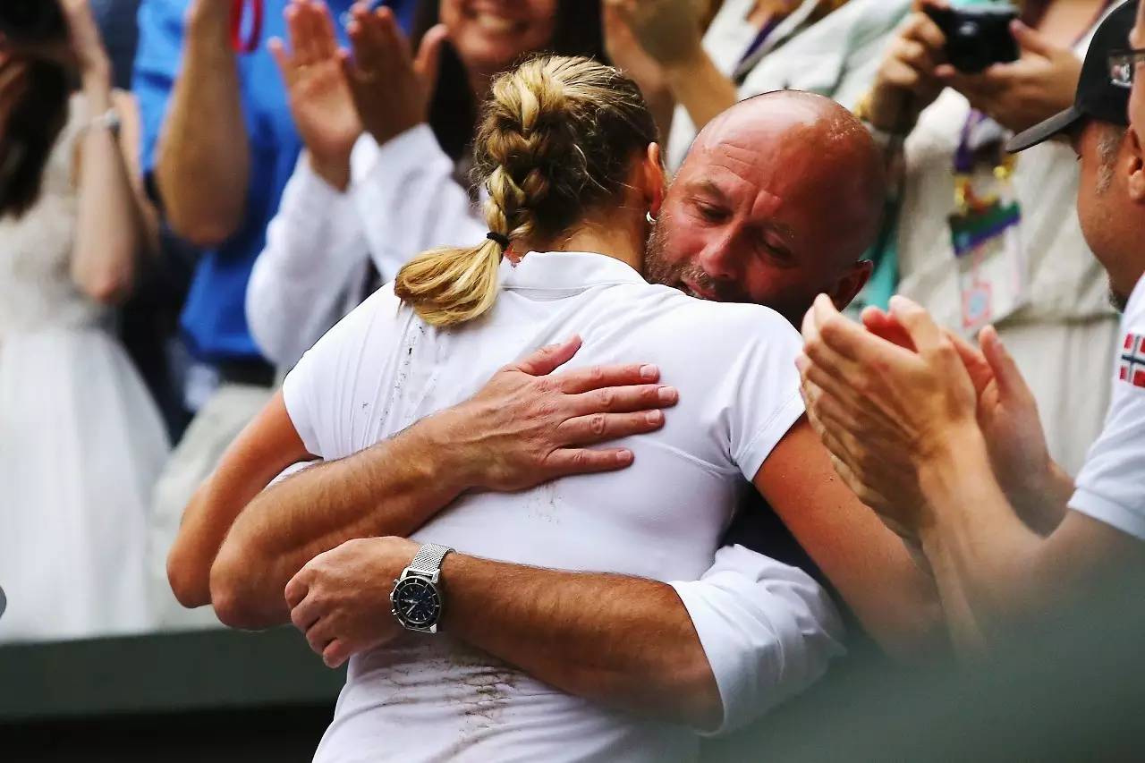 NG娱乐-阿扎伦卡巅峰对决，莎拉波娃与70激战MAD分钟，高光表现胜负难料！的简单介绍