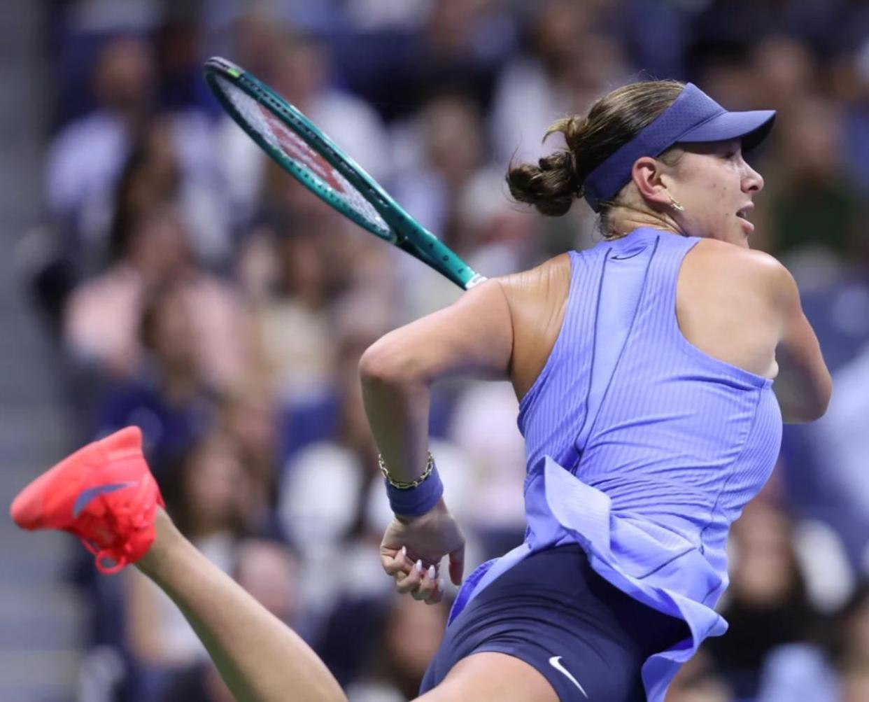 南宫28-包含阿扎伦卡爆冷击败巴塞罗那，问鼎冠军引爆全场！的词条